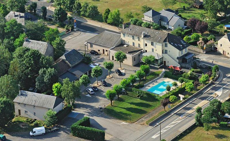 La Route D'Argent Hotel Bozouls Bagian luar foto